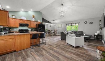 110 Farrar Dr, Aurora, IN 47001