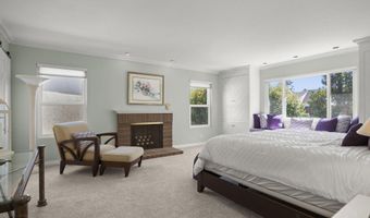 2142 Klamath Dr, Camarillo, CA 93010