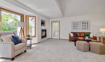 12997 SE LA CRESTA Dr, Milwaukie, OR 97222