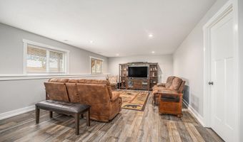 1749 Fairview Dr, Allegan, MI 49010
