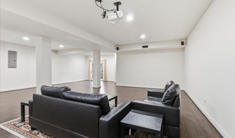 22908 N BROWN Sq, Ashburn, VA 20148