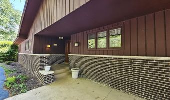 9616 Zimmer Dr, Algonquin, IL 60102