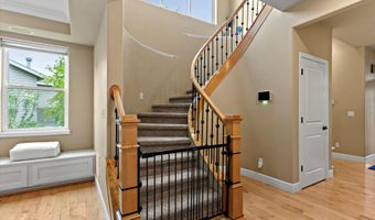 5020 Cape Seville Dr, Anchorage, AK 99516