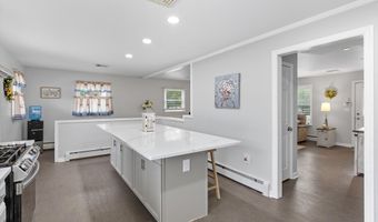 210 Coolidge Ave Ave, Absecon, NJ 08201