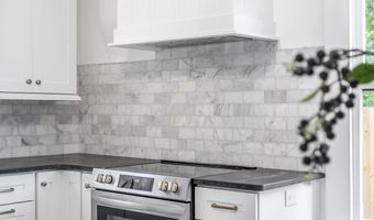 227 Kershaw St NE, Aiken, SC 29801
