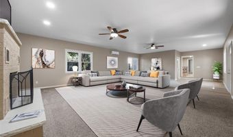 204 N Huber St, Anamosa, IA 52205