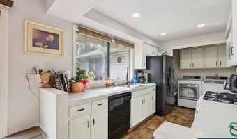 990 Hazel St, Aumsville, OR 97325