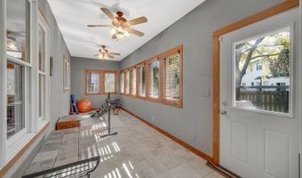 2161 Burnham Ct, Algonquin, IL 60102
