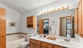 7293 159th St W, Apple Valley, MN 55124
