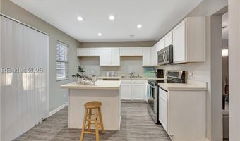 230 West Sq, Bluffton, SC 29910