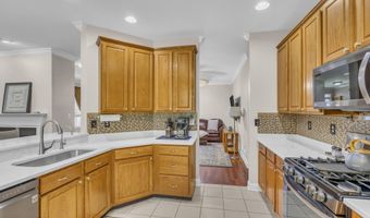 40 Bunker Hill Dr, Allentown, NJ 08501