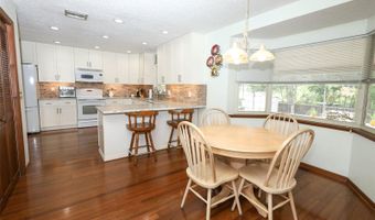 313 WHITE OAK Dr, Altamonte Springs, FL 32701