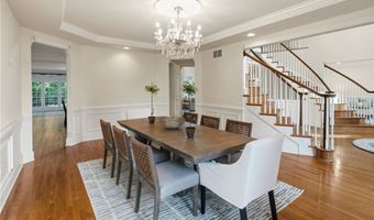 10 Lovegreen Ln, East Greenwich, RI 02818