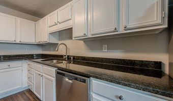 6614 Meadow Grn, Peachtree Corners, GA 30092