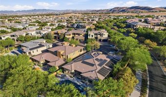 47 Moonfire Dr, Las Vegas, NV 89135