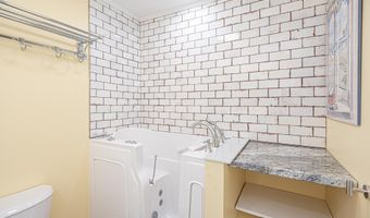 8 E DAGSBORO St, Fenwick Island, DE 19944