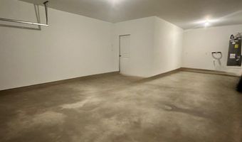 190 Peeps Ct, Adkins, TX 78101