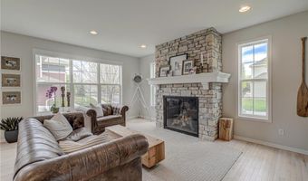 4891 159th St W, Apple Valley, MN 55124
