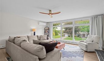 96 Roger Williams Dr, North Kingstown, RI 02852