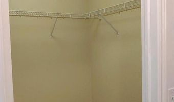 481 Village Oak Ct, Ann Arbor, MI 48103