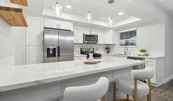 1204 E El Norte Pkwy, Escondido, CA 92027