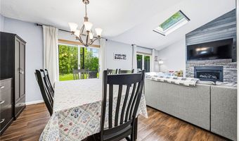 636 Cherry Park Oval, Aurora, OH 44202