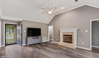 6557 W Grove Dr, Bartlett, TN 38135