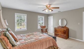 2518 E Doublegate Dr, Albany, GA 31721