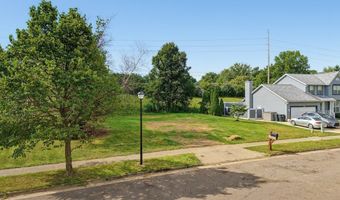 2238 Canterbury Cir, Akron, OH 44319