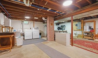 15 Austin Dr, Cumberland, RI 02864