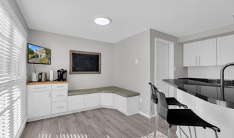 21178 WILDFLOWER Sq, Ashburn, VA 20147