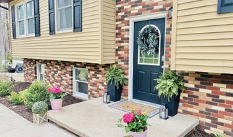 1191 N Lawrence Hollow Dr, Bloomfield, IN 47424