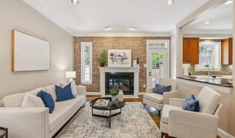 8942 BARROWGATE Ct, Potomac, MD 20854