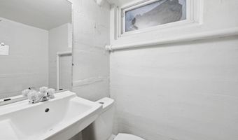 2030 N QUINN St, Arlington, VA 22209