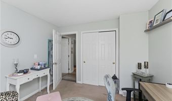37 Carriage Rd, Cranston, RI 02920