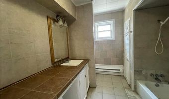 753 Saint John St 2, Allentown, PA 18103