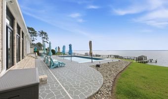 685 Raymond Rd, Arapahoe, NC 28510