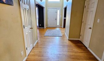 1611 Hollister Dr, Alcoa, TN 37701
