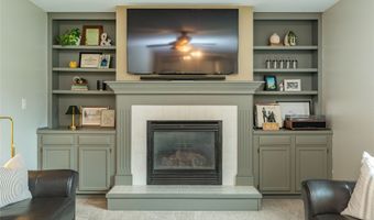 2013 NW School St, Ankeny, IA 50023