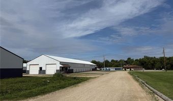 301 Old Dubuque Rd, Anamosa, IA 52205