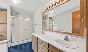 1255 Roberts Ln, Blanchard, ID 83804