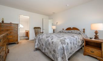 21 Catalina Ave, Barnegat, NJ 08005