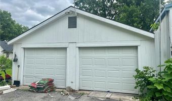 617 N Houston St, Adrian, MO 64720