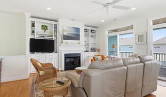 105 Winston Ave B, Atlantic Beach, NC 28512