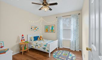 1528 JORDAN St, Atlantic Beach, FL 32233