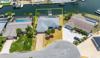 6305 COTTONWOOD Ln, Apollo Beach, FL 33572