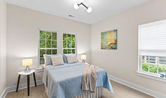 518 First St, Apex, NC 27502
