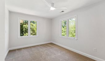6111 35TH St N, Arlington, VA 22213