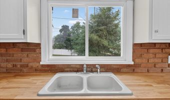 509 Liberty St, Alma, MI 48801