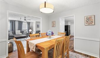 225 Royal Colony Ct, Alpharetta, GA 30022